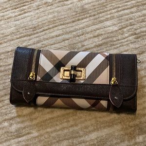 Crossbody bag/wallet in brown